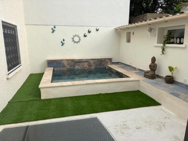 Etape Du Soleil Villa Люнел Екстериор снимка